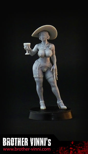 Tall Vampire Lady ver.2 - resin miniature by Brother Vinni