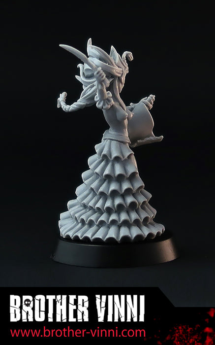 Dark Elf sorceress, witch, fantasy miniature for D&D, Brother Vinni's webstore