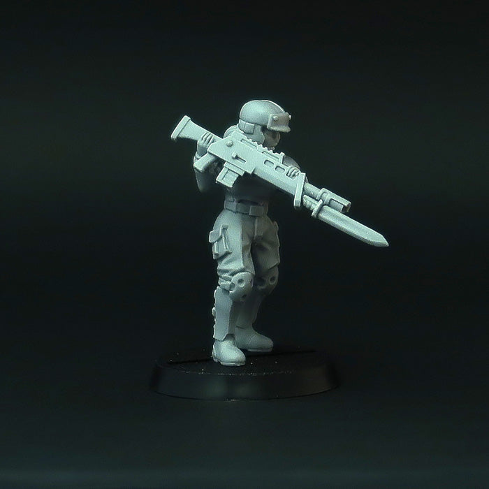 Female Soldiers in melee Miniatures, sci-fi grimdark Guard Girls or Imperial Army - 28mm, resin