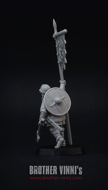Viking Banner-Bearer miniature for SAGA, 28mm resin by Brother Vinni.