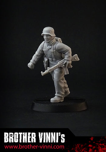 ww2 German soldier resin miniature