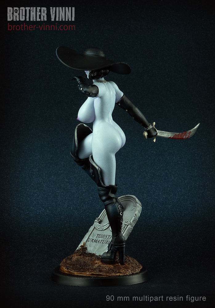 Vampire Lady, complete figure, pre-painted and assembled.