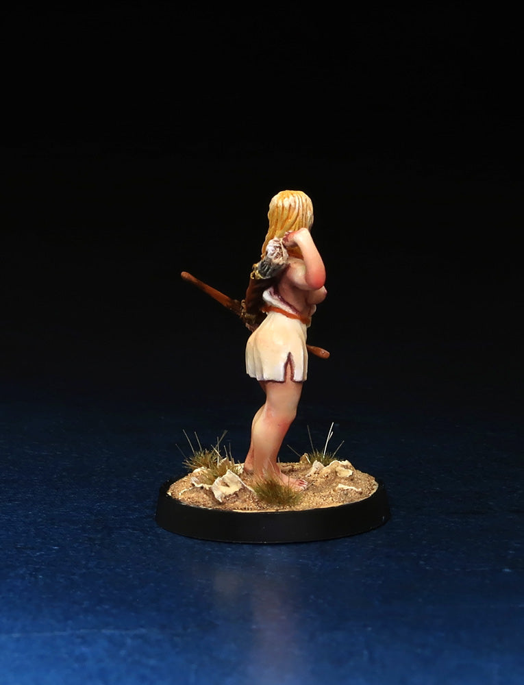 Female Greek Archer - fantasy resin miniature for wargaming