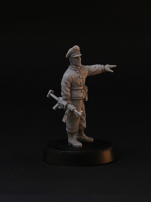 ww2 German Officer wargame miniature