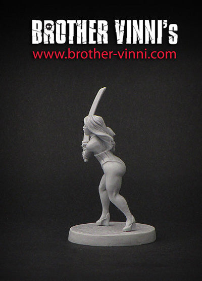 Girl with Sword - miniature 28 mm, resin casting by Brother Vinni