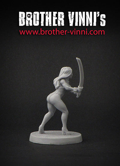 Girl with Sword - miniature 28 mm, resin casting by Brother Vinni