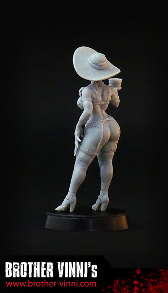 Tall Vampire Lady ver.2 - resin miniature by Brother Vinni