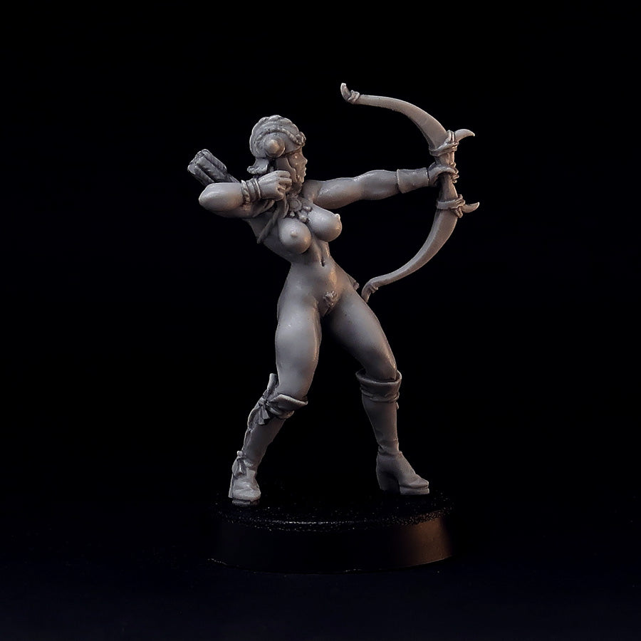 Amazon archer miniature, 28mm resin fantasy