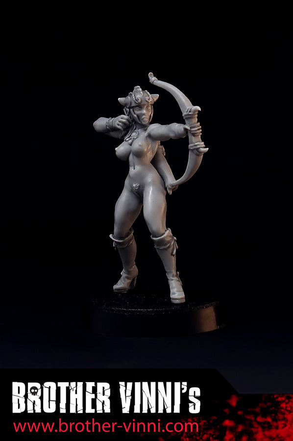 Amazon archer miniature, 28mm resin fantasy