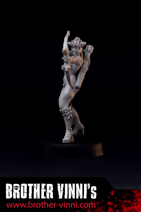 Amazon archer miniature, 28mm resin fantasy