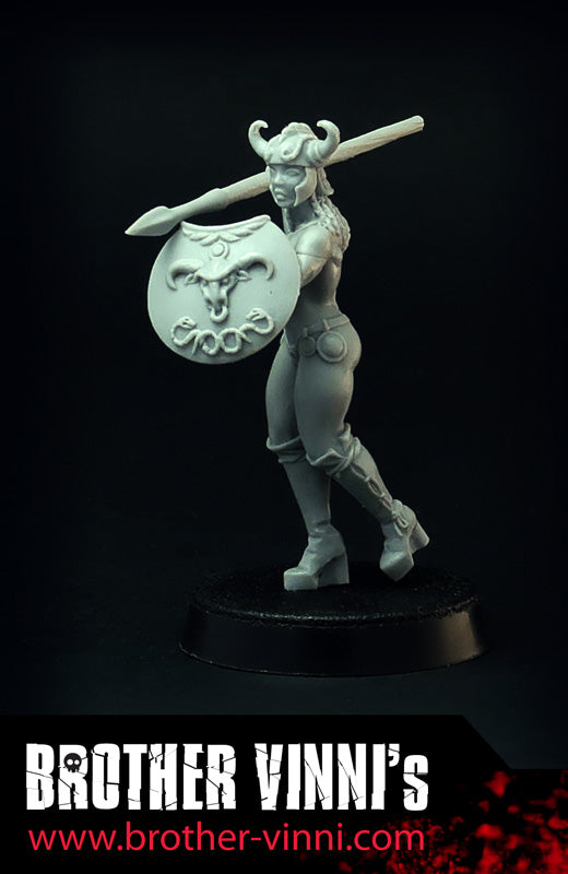 Amazon miniature, 28mm resin