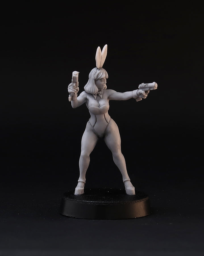 Dangerous Bunny Girls miniatures, 28mm resin