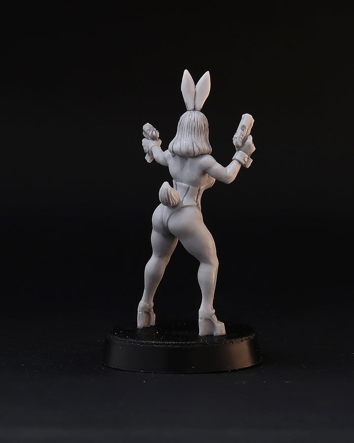 Dangerous Bunny Girls miniatures, 28mm resin