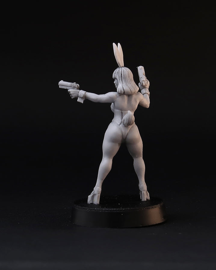 Dangerous Bunny Girls miniatures, 28mm resin