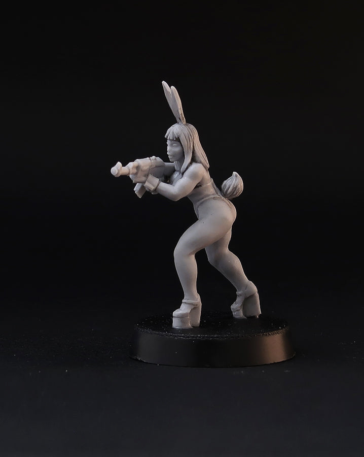 Dangerous Bunny Girls miniatures, 28mm resin