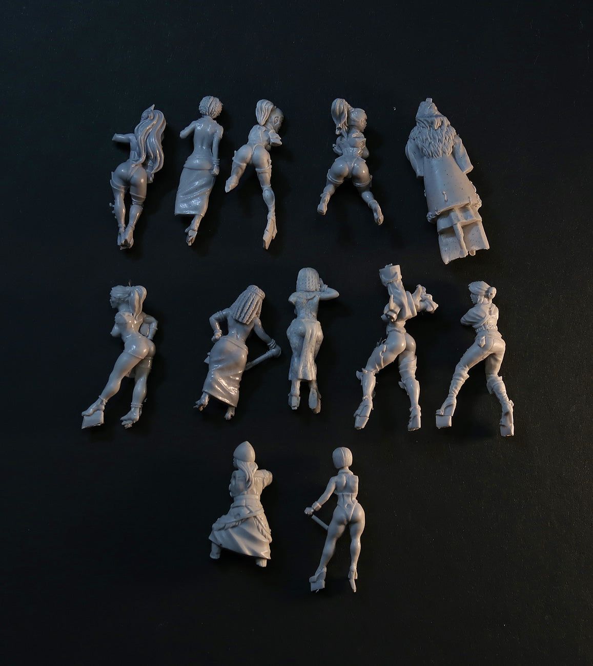 Broken miniature Bits - female bodies
