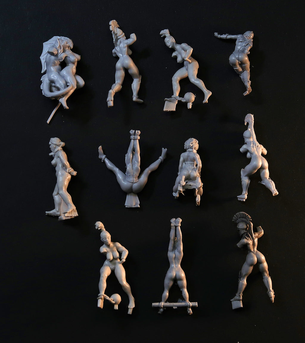 Broken miniature Bits - different female bodies