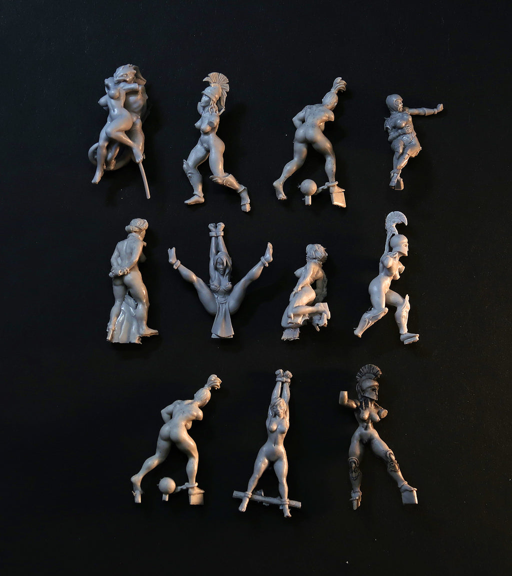Broken miniature Bits - different female bodies
