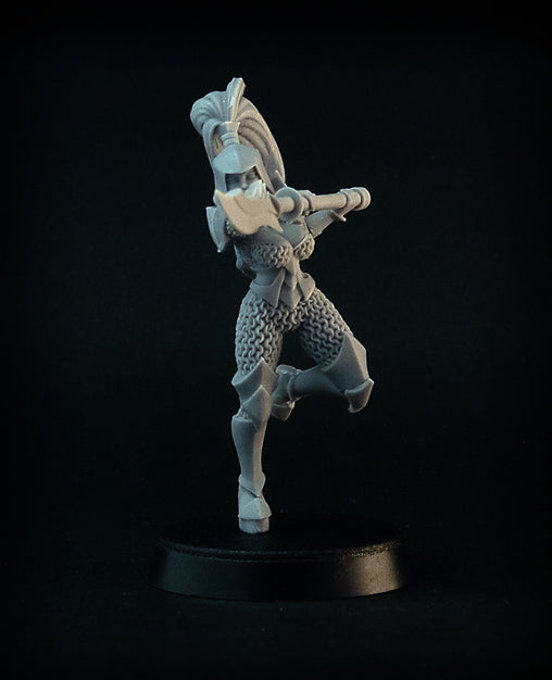 Dungeon Guard miniatures, 28 mm resin female fantasy