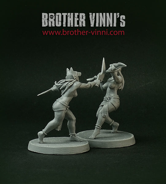 Egyptian Female Gladiators miniature (fantasy wargame fighters)