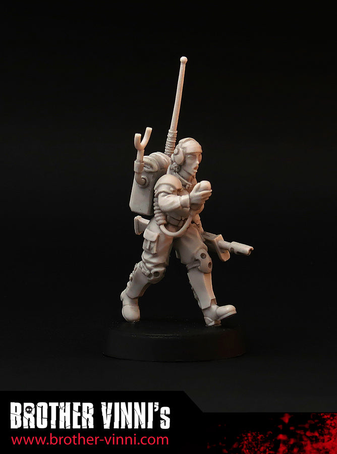 Special Unit - Female Radio Operator, wargame tabletop miniature grimdark Guard Girl - 28mm, resin