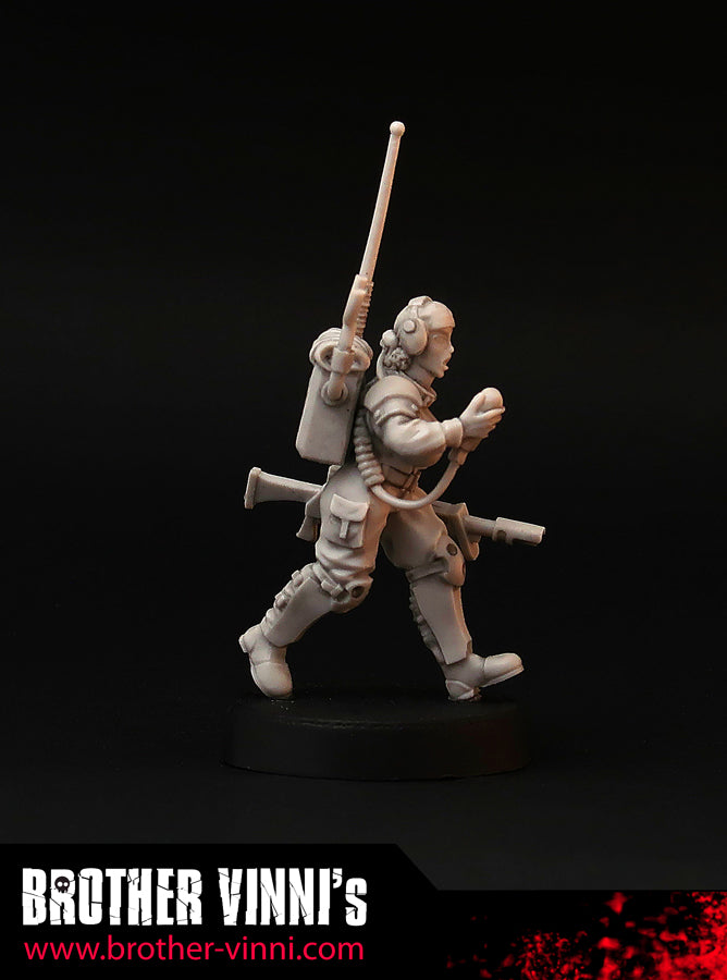 Special Unit - Female Radio Operator, wargame tabletop miniature grimdark Guard Girl - 28mm, resin