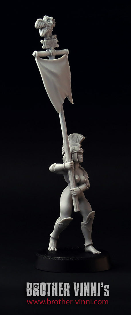 Greek Amazon Standard-bearer (28 mm wargame miniature)