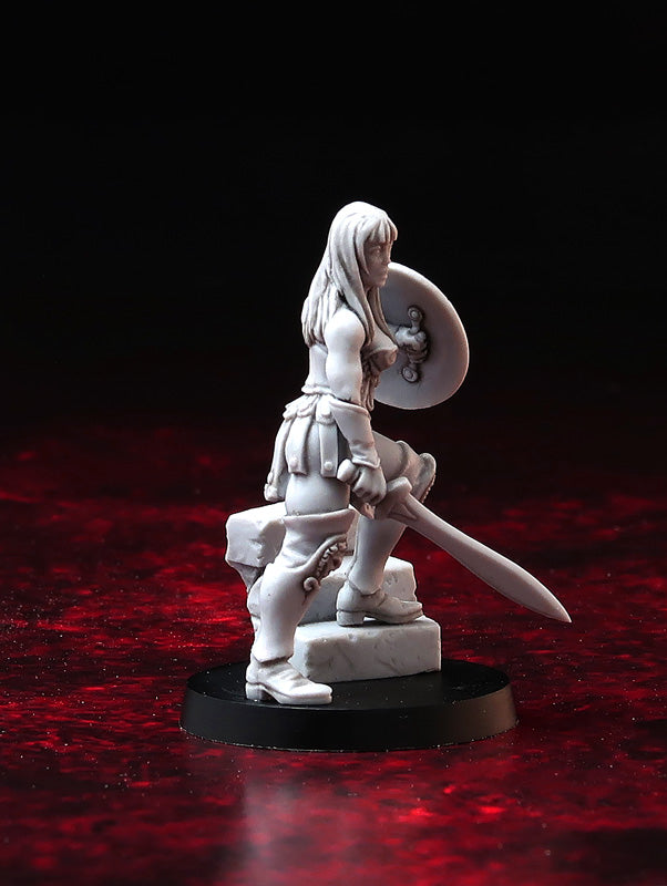 Queen of Battles, Greek heroine 28 mm wargame miniature