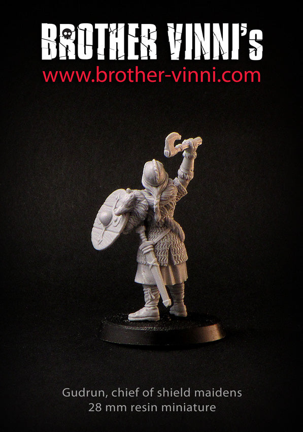 Shield Maiden Female Warlord resin miniature, 28mm