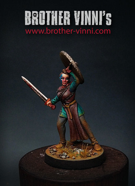 Astrid - Shield Maiden miniature, Female Viking, wargame resin, 28mm