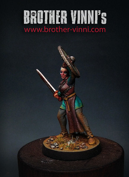 Astrid - Shield Maiden miniature, Female Viking, wargame resin, 28mm