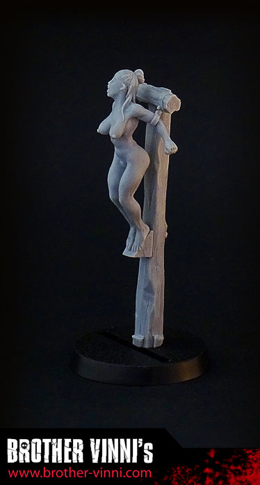 Female Heretic (Slave Girl) - 28mm Scale Resin Miniature by Brother Vinni