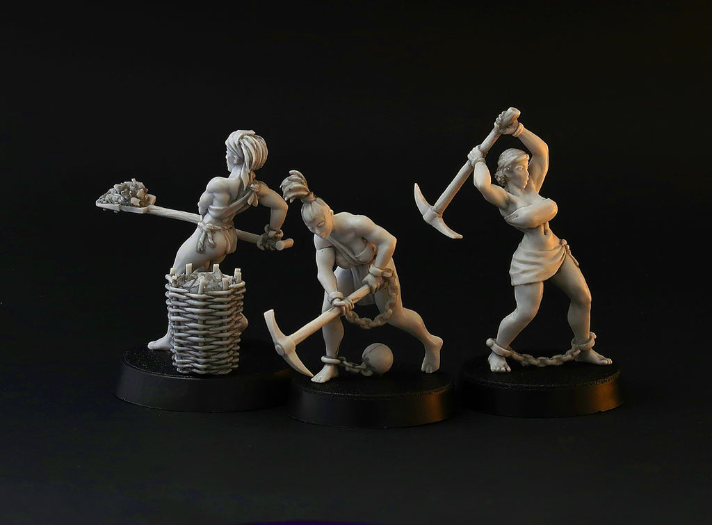Working Slave Girls miniature set, 28mm for tabletop wargaming and painting