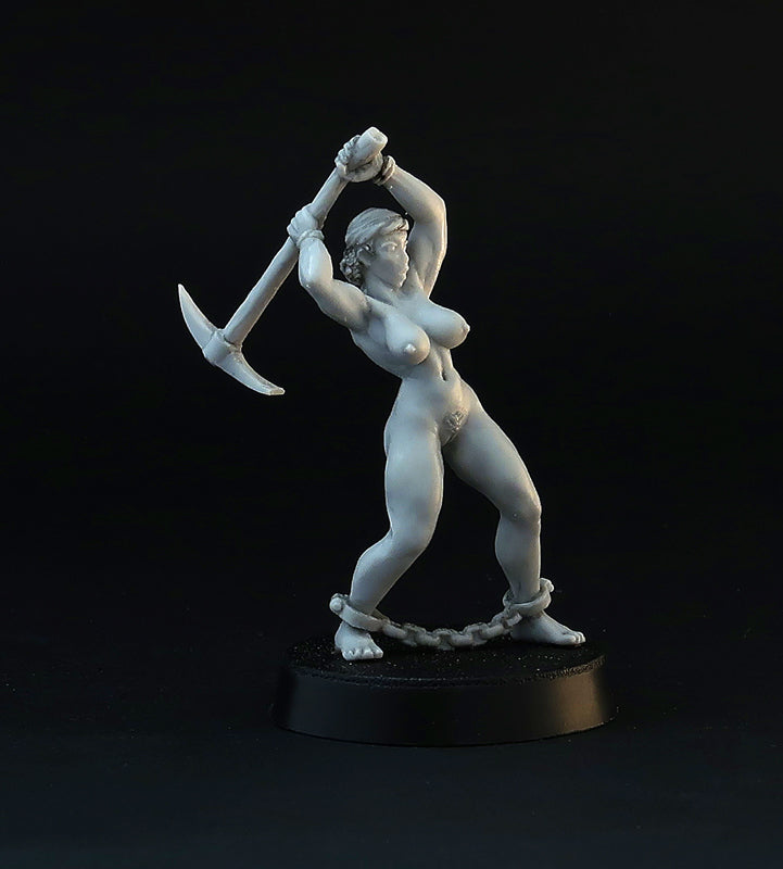 Working Nude Slave Girls miniature set, 28mm for tabletop wargaming and painting