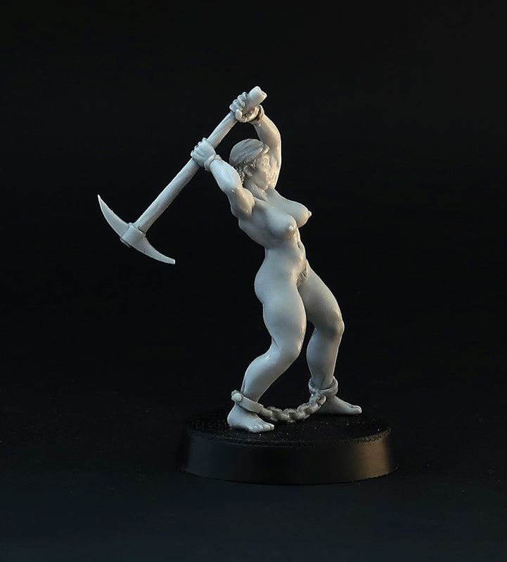 Working Nude Slave Girls miniature set, 28mm for tabletop wargaming and painting