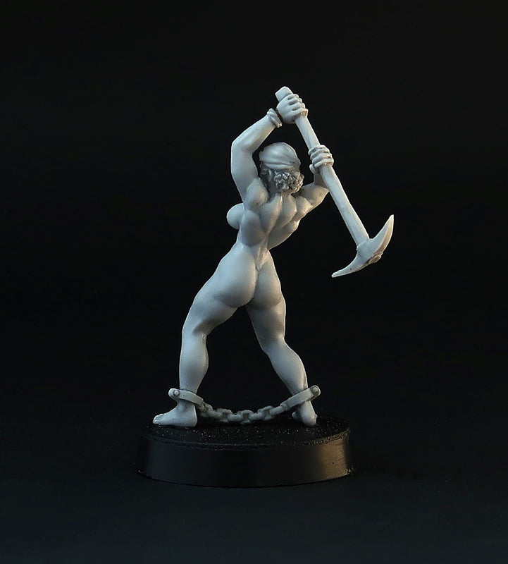 Working Nude Slave Girls miniature set, 28mm for tabletop wargaming and painting