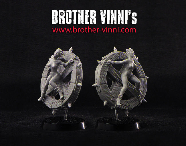 Wheel ver. 2 (Medieval torture device miniature, 28mm)