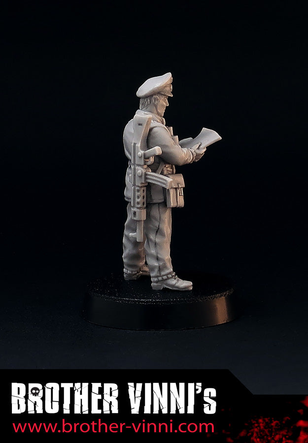 World War 2 German Officer wargame miniature, 28mm