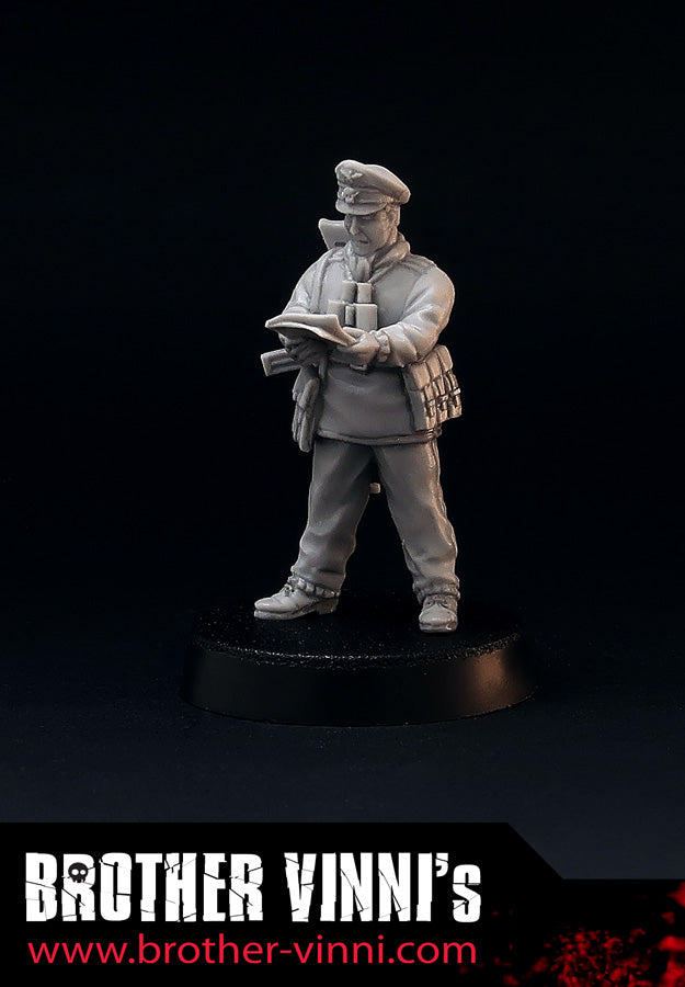 World War 2 German Officer wargame miniature, 28mm