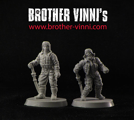 Oriental fighter pilot in 2 forms miniatures